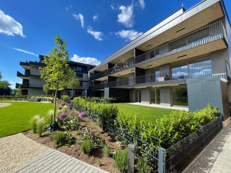 Wohnung - 2481, Achau - Bis 30.60. noch teilw. Eintragung sparen: GARTEN-Paradies mit Süd-West Garten und KÜCHENGUTSCHEIN.- Ihre Kinder werden es lieben. - ERSTBEZUG.