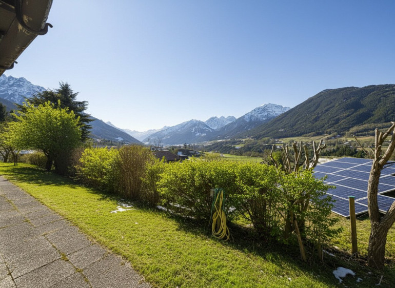 Haus - 6142, Mieders - Renovierungsbedürftiger Bungalow in Südhanglage mit Traumaussicht