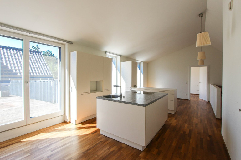 Wohnung - 1210, Wien - charmante Wohnung mit Einfamilienhaus Charakter!