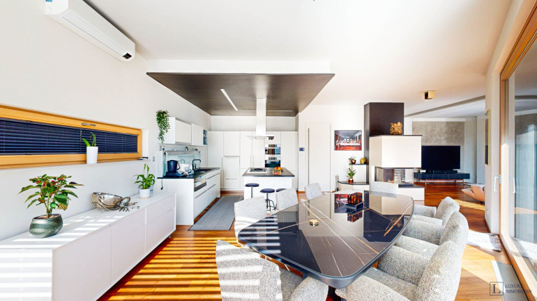 Haus - 1220, Wien,Donaustadt - Elegante Familienvilla mit Spa, Garten und Panoramablick
