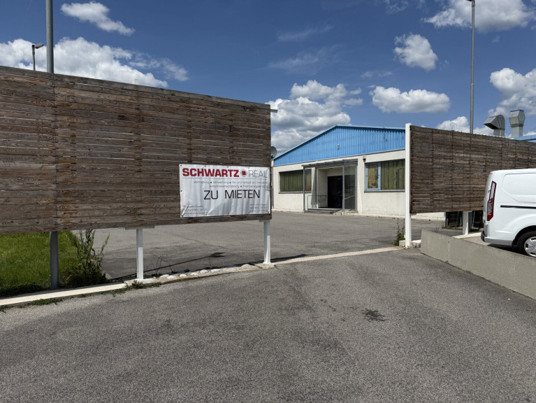 Büro / Praxis - 2752, Wöllersdorf - Wöllersdorf - Nähe Süd-Autobahnab-Auffahrt-Frequenzlage! Topausgestattetes Gewerbeobjekt - 170m², 3 Zimmer, 14 Stellplätze