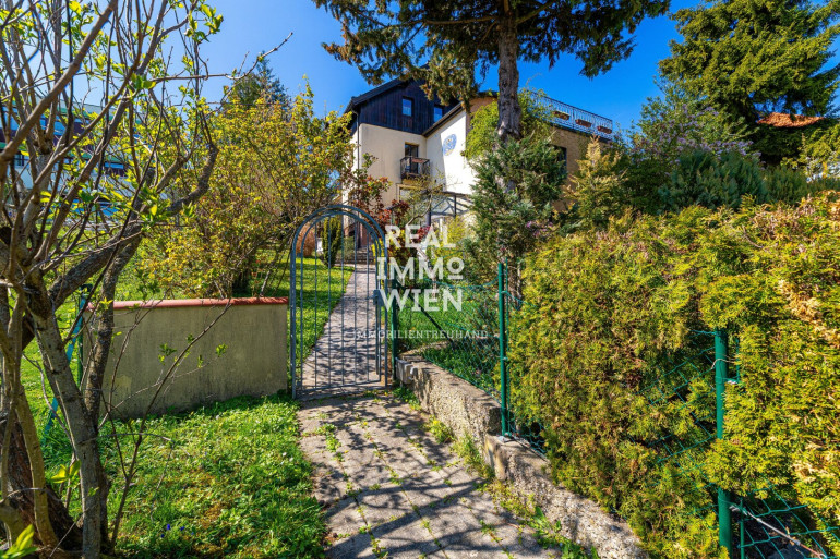 Haus - 3400, Klosterneuburg - Grosse Familienvilla, Obere Stadt Klosterneuburg, Gehminuten in das Zentrum, Traumfernblick!