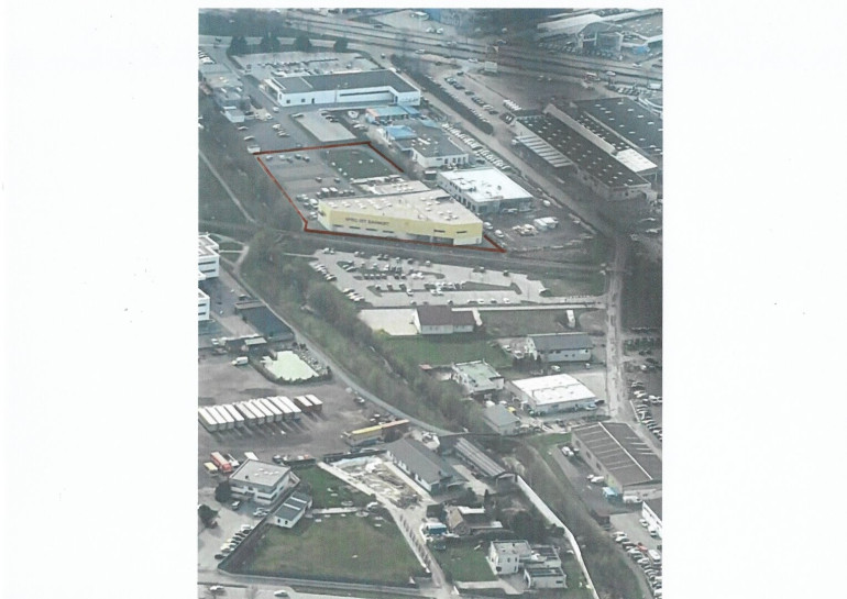 Halle / Lager / Produktion - 7000, Eisenstadt - 8808m² Betriebsbauland mit Betriebsobjekt und unverbautem Baugrundstück, viele Stellplätze im Gewerbegebiet Eisenstadt