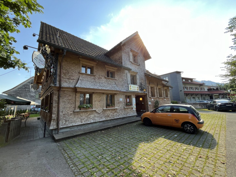 Zinshaus Renditeobjekt - 6812, Meiningen - Attraktives Renditeobjekt in Meiningen mit Gastlokal - Adler Meiningen