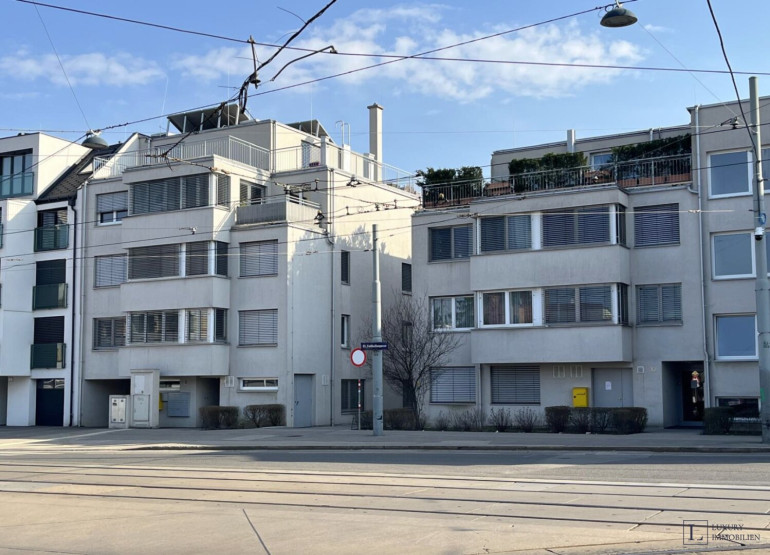 Wohnung - 1130, Wien,Hietzing - Sicheres Investment in unsicheren Zeiten: vermietete Eigentumswohnung mit 2 Stellplätzen mit sofortigem Cashflow
