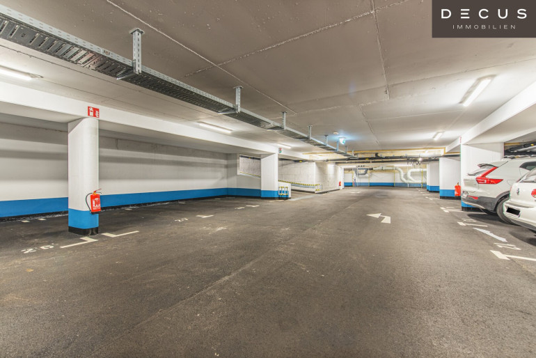 Immobilie - 1150, Wien - / TIEFGARAGEN - STELLPLÄTZE / NAH GELEGENE U-BAHN STATION / KEINE MAKLERGEBÜHR