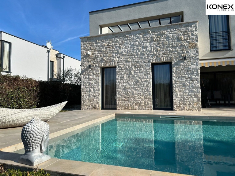 Haus - 52440, Poreč - Luxusvilla in Poreč – Moderne Architektur, hochwertige Ausstattung & Pool