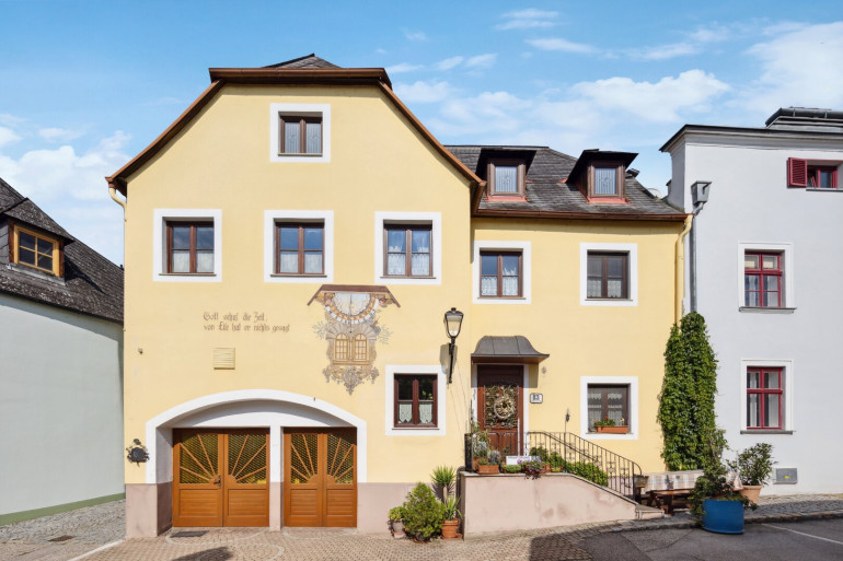 Haus - 3500, Krems an der Donau - Gepflegtes Einfamilienhaus im Zentrum mit Ausbaupotenzial ohne Denkmalschutz