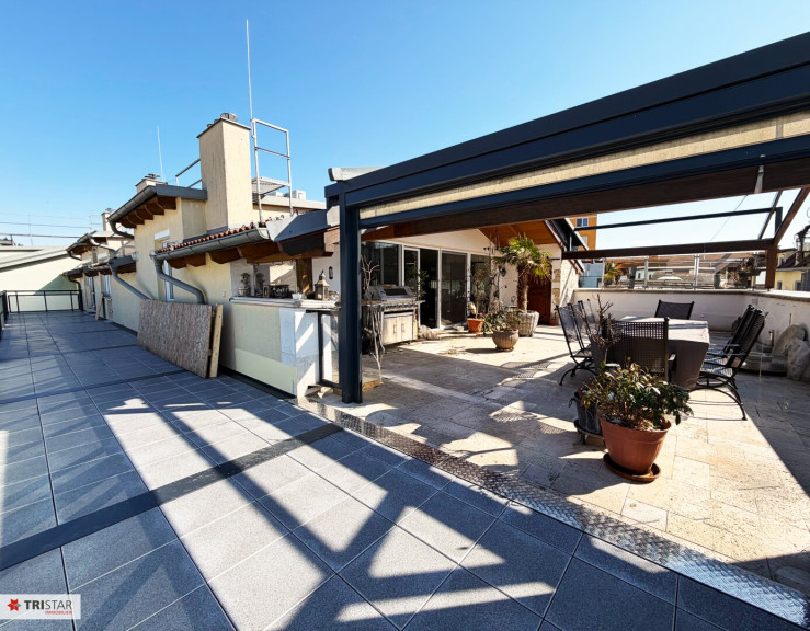Wohnung - 2000, Stockerau - NEUER PREIS I Penthouse-artige Eigentumswohnung mit 127 m² Außenflächen, 2 Stellplätzen