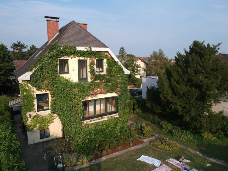 Haus - 3400, Klosterneuburg - Provisionsfrei! Charmante Villa mit 7 Zimmern + Pool in Klosterneuburg