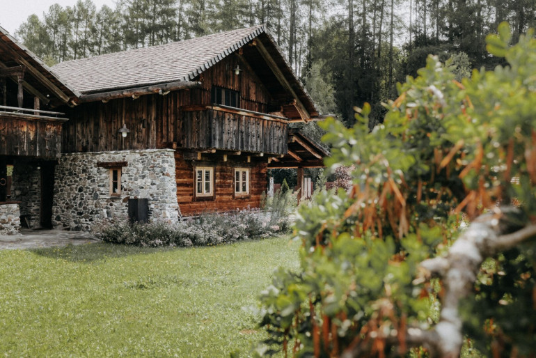 Haus - 5571, Pichl - Einzigartiges Chalet samt Naturschwimmteich im Salzburger Lungau