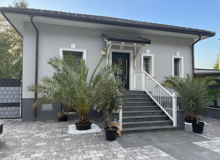 Haus - 2201, Kapellerfeld - Exklusiver Bungalow mit Swimmingpool & ausgebautem Wohnkeller in Kapellerfeld
