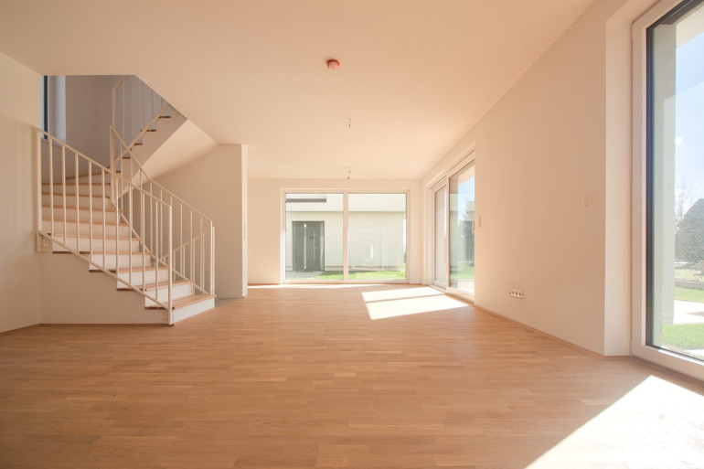 Haus - 1220, Wien - MODERNES EINFAMILIENHAUS | Ziegelmassivbauweise | viel Platz, lichtdurchflutet & optimale Raumaufteilung | inkl. Stellplatz