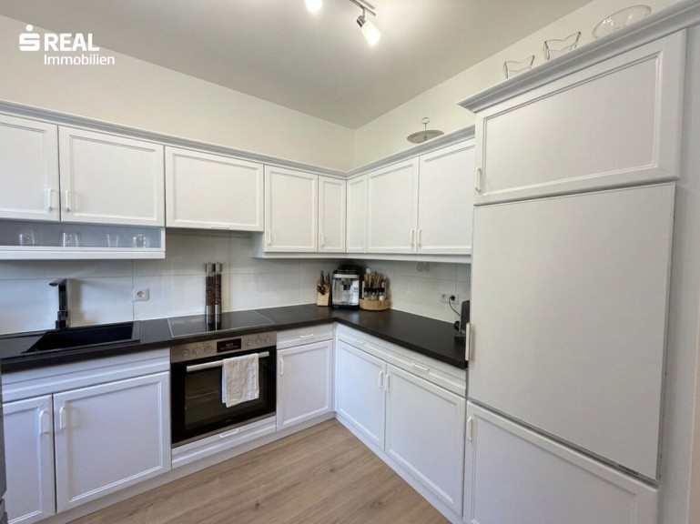 Wohnung - 7100, Neusiedl am See - Moderne Maisonettewohnung auf drei Ebenen mit Balkon, Klimaanlage und eigenem Stellplatz