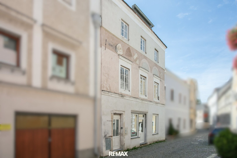 Haus - 3500, Krems an der Donau - Historisches Bürgerhaus mit außergewöhnlichem Entwicklungspotenzial
