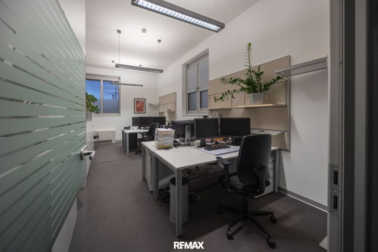 Büro / Praxis - 9020, Klagenfurt am Wörthersee - Ca. 500 m² für Ihren Unternehmensstandort - Bürofläche in Klagenfurt nahe Autobahn