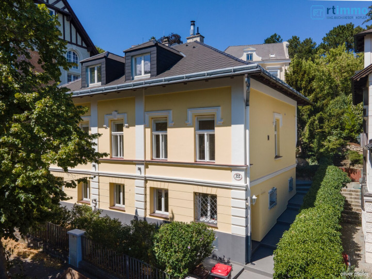 Haus - 2500, Baden - Eine Villa mit Charakter. Eine Lage mit Geschichte! Klassische Stilvilla in privilegierter Lage nahe dem Kurpark von Baden