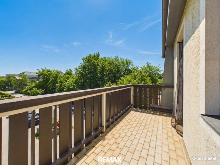 Wohnung - 2460, Bruck an der Leitha - Eigentumswohnung mit Balkon und Blick in´s Grüne!