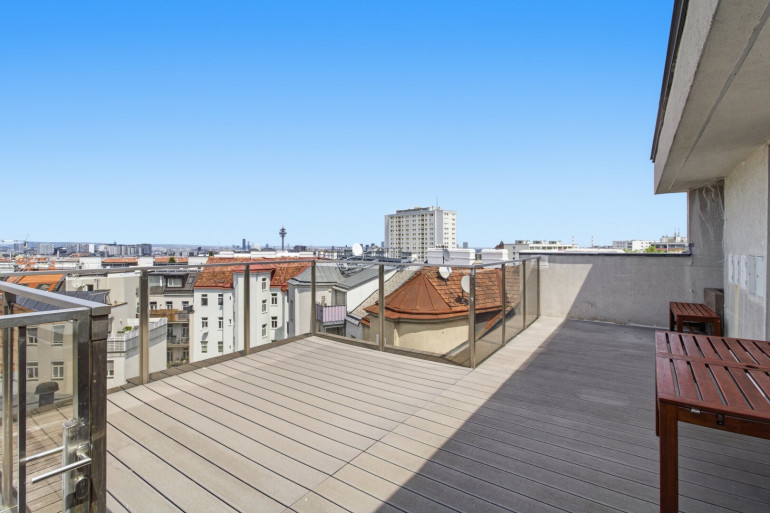 Wohnung - 1100, Wien - Über den Dächern von Wien: 2,5-Zimmer-Maisonette mit Sonnenterrasse, U1 Troststraße