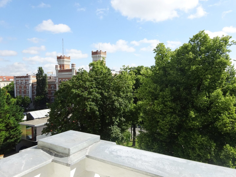 Wohnung - 1090, Wien - ⭐ 1090! Traumimmobilie in Toplage: "6 Zimmer, 2 Bäder, kleiner Balkon!" ERSTBEZUG NACH GENERALSANIERUNG ab Oktober 26!