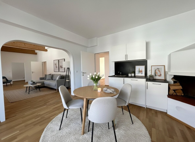 Wohnung - 1080, Wien - 1080! 5-Zimmer-DG mit Balkon über den Dächern der Josefstadt!
