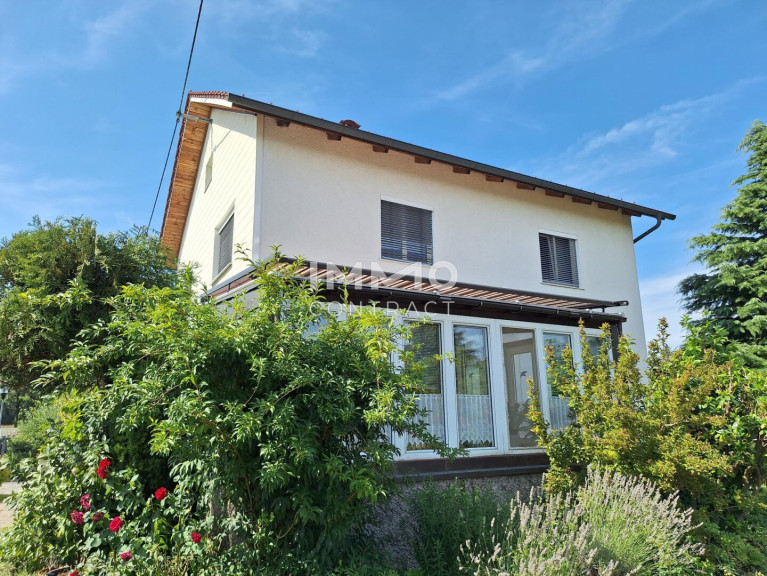Haus - 4052, Ansfelden - Großzügiges Ein- bis Zweifamilienhaus mit großem Garten in ruhiger Siedlungslage