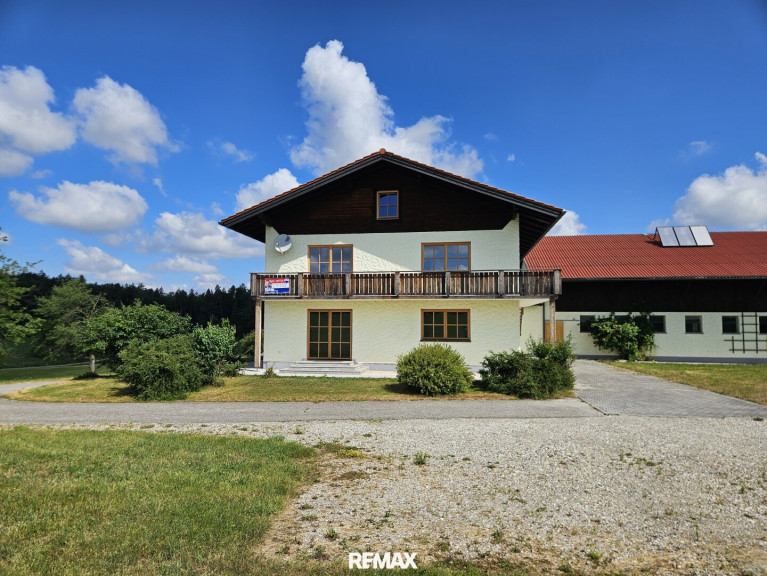 Haus - 5121, St. Radegund - Großzügiges Haus zur Miete in ruhiger Lage