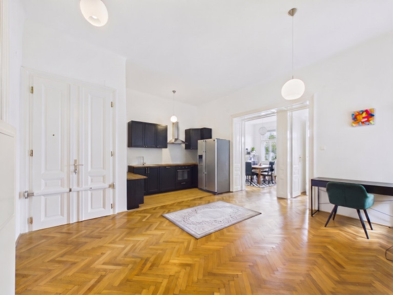 Wohnung - 1190, Wien - Charmante 3-Zimmer Altbauwohnung mit Balkon im 19. Bezirk