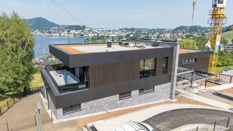 Wohnung - 4810, Gmunden - Special Price und Provisionsfrei - Bright Side - exklusive & außergewöhnliche Eigentumswohnung in Gmunden am Sonnenhang - Wohnen für Anspruchsvolle Top 3