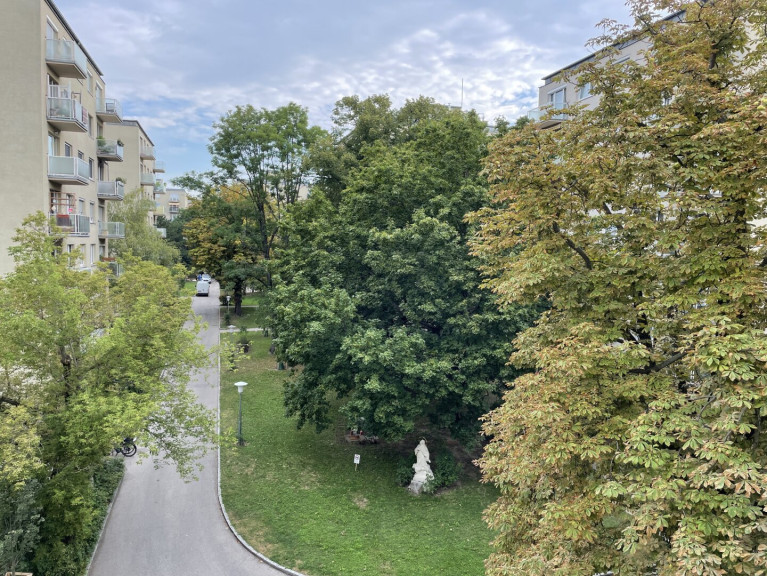 Wohnung - 1180, Wien - Moderne 3-Zimmer-Dachgeschosswohnung mit zwei Terrassen in Bestlage von Währing