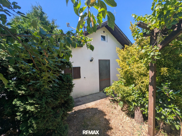 Haus - 2192, Kettlasbrunn - Traditionelles Kellerstöckl mit angeschlossenem Gewölbe-Weinkeller und gepflegtem Obergeschoss