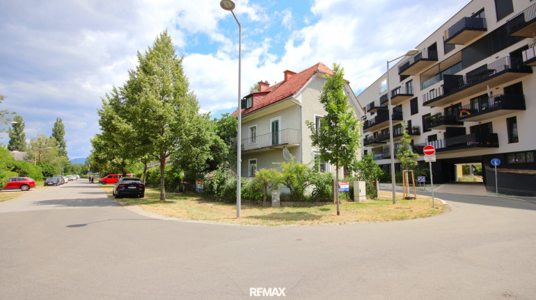 Haus - 8052, Graz - Wohnen oder vermieten, sanierungsbedürftiges Haus in Eggenberg!