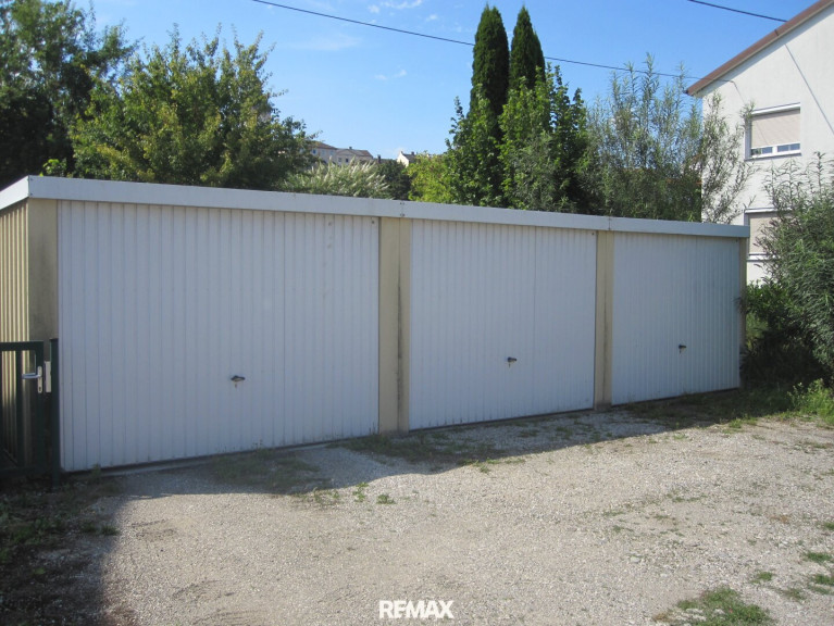 Immobilie - 4470, Enns - PKW Garage in Enns zu mieten!