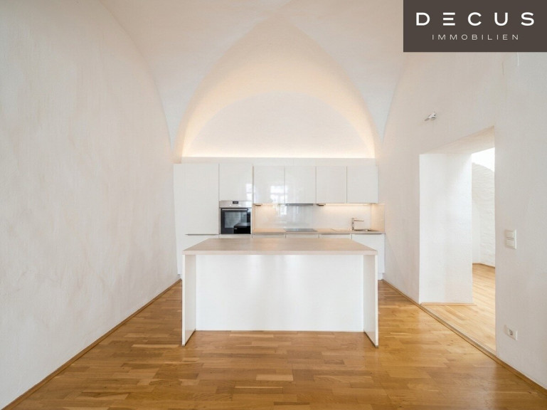 Wohnung - 8010, Graz - | STILVOLLE 2-ZIMMER-ALTBAUWOHNUNG | 2. OG | ca. 76,21m² | BESTLAGE | HAUPTPLATZ | INNENSTADT