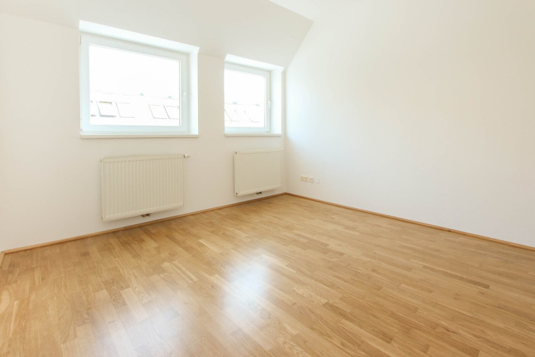 Wohnung - 1200, Wien - Helle DG-Wohnung in ruhiger Lage mit Terrasse