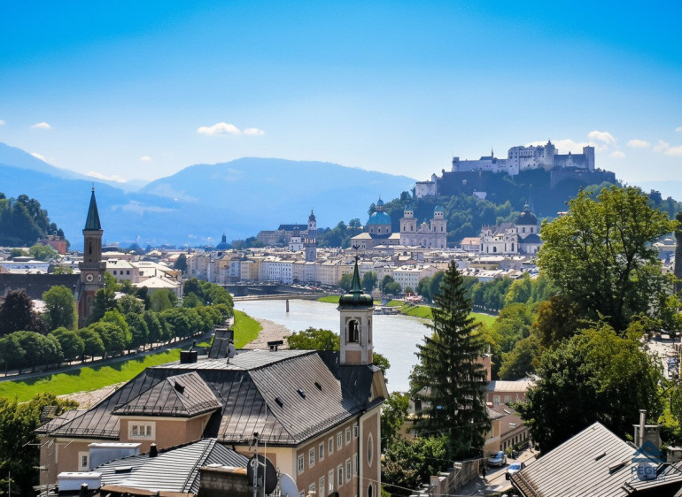 Wohnung - 5020, Salzburg - Urbaner Altstadt-Wohntraum mit 360° Panorama-Blick