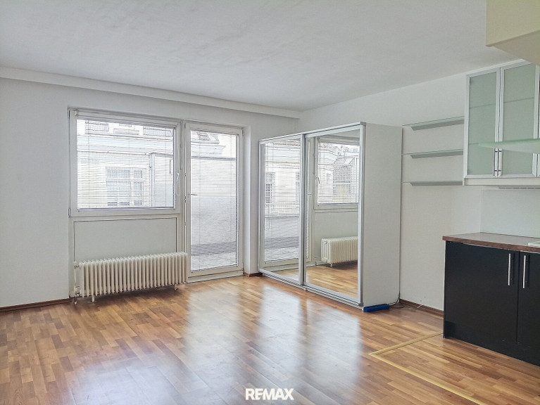Wohnung - 1130, Wien - Bestlage in Unter St. Veit: Garconniere mit Terrasse! Wohnen in der Nachbarschaft von Gustav Klimt! Garagenplatz möglich.