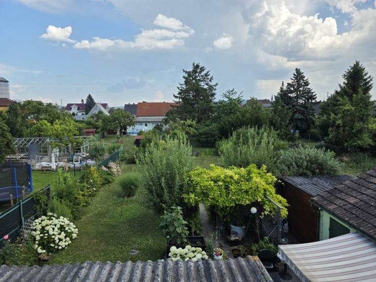 Grundstück - 2100, Korneuburg - RUHELAGE: 1424m² in RUHIGER LAGE - zwei Baugrundstücke für insgesamt 6 REIHENHÄUSER möglich