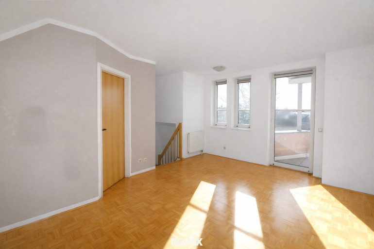 Wohnung - 4600, Wels - Charmante Dachgeschoss-Maisonette in zentraler Lage von Wels – ideal für Anleger!