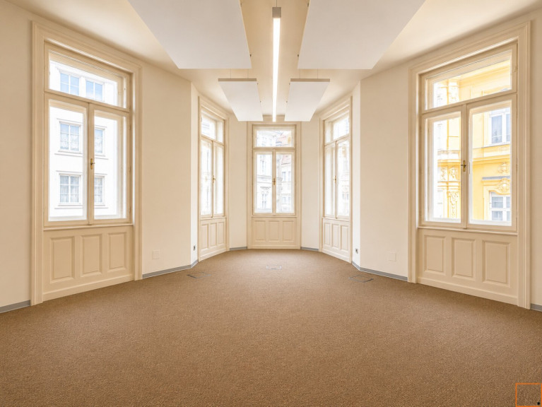 Büro / Praxis - 1010, Wien - Eine ganze Etage für Ihren Firmenauftritt: 410 m² große, gekühlte Büroeinheiten am Bauernmarkt