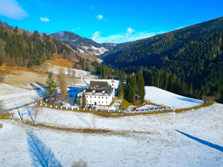 Haus - 9563, Zedlitzdorf - Schloss Berg Klösterle – Eine historische Perle in den Nockbergen
