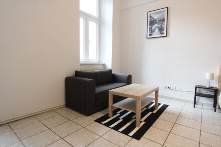 Wohnung - 1150, Wien - Wunderschön möblierte 1-Zimmer-Wohnung in zentraler Lage! Kurzzeitvermietung!