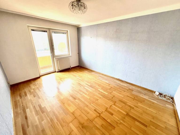 Wohnung - 1140, Wien - Gut aufgeteilte 3-Zimmer-Wohnung mit einer Außenfläche