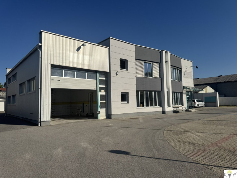 Büro / Praxis - 7122, Gols - Repräsentatives Bürogebäude mit Erweiterungspotenzial in Gols