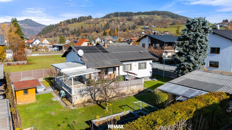 Haus - 9560, Feldkirchen in Kärnten - Elegantes Wohnhaus mit Pool und Sauna in zentraler Lage von Feldkirchen