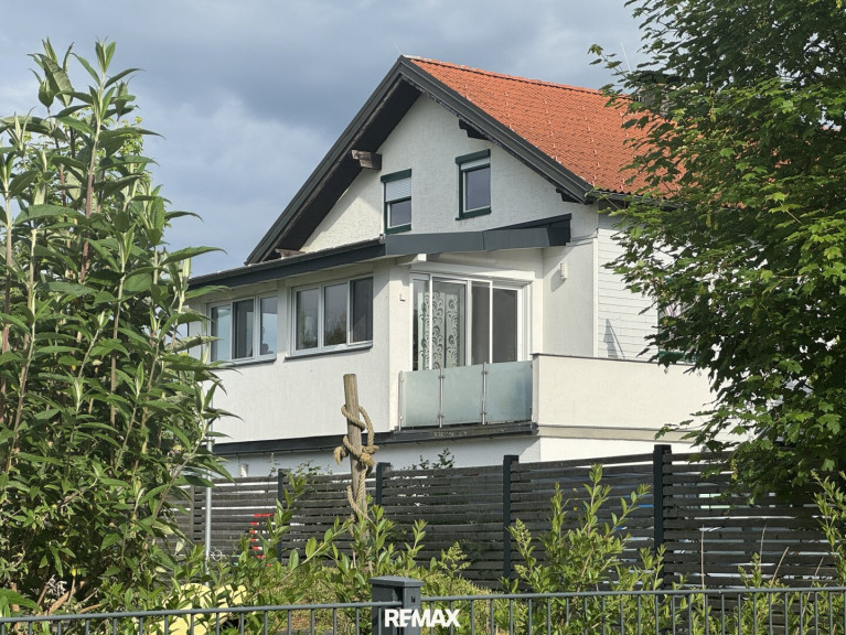 Wohnung - 4663, Laakirchen - Großzügige 4-Zi-Wohnung mit Eigengarten in Laakirchen!