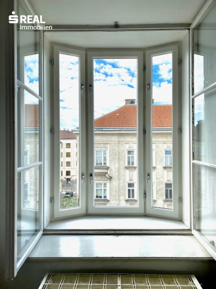 Wohnung - 1150, Wien,Rudolfsheim-Fünfhaus - Originale ALTBAU - DG WOHNUNG - 2 Zimmer - NIBELUNGENVIERTEL