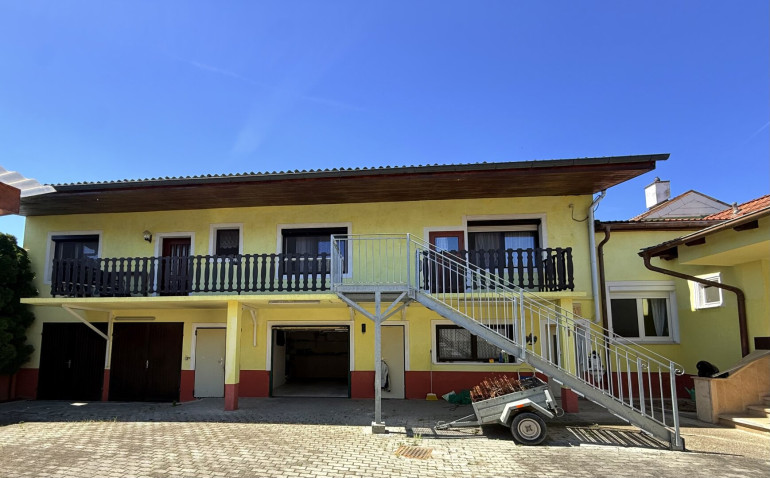 Haus - 7064, Oslip - Zwischen Weinbergen und Neusiedler See – Großzügiges Wohnhaus mit 2 Wohneinheiten, Innenhof & viel Nutzfläche