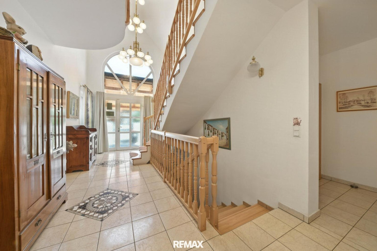 Haus - 2020, Wolfsbrunn - High-end living in a peaceful green location! A feel-good retreat in a class of its own: tradition meets state-of-the-art comfort!