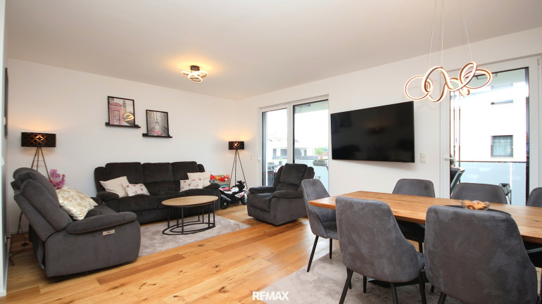 Wohnung - 8402, Werndorf - Moderne 4-Zimmer-Wohnung mit Balkon und 2 Tiefgaragenplätzen in Werndorf
